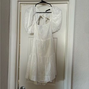 White Puffy Sleeve dress!